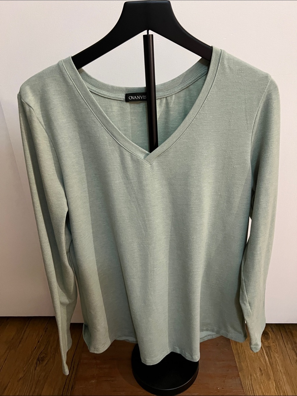 Women’s Soft V-Neck Long Sleeve Top - Sage Green